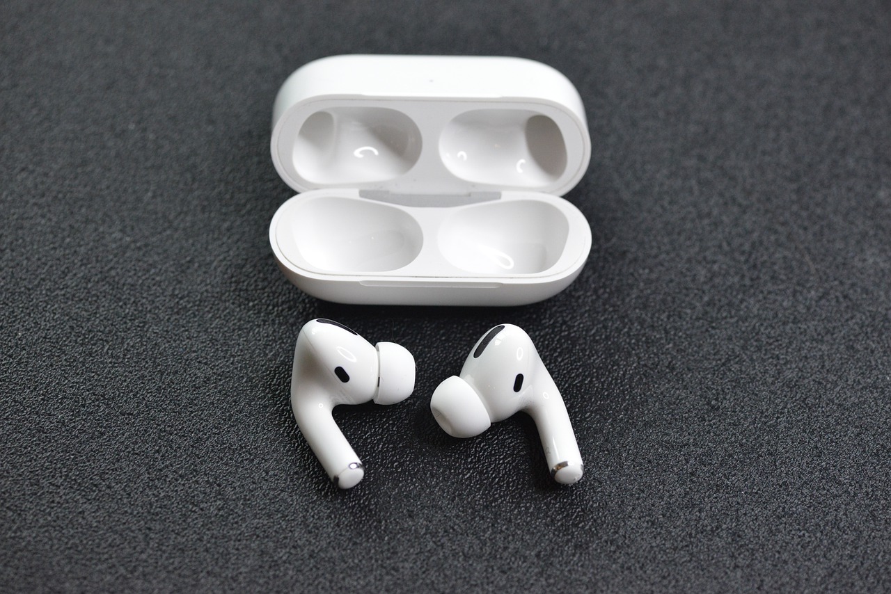 Penser aux Airpods pour écouter de la musique avec votre smartphone. 